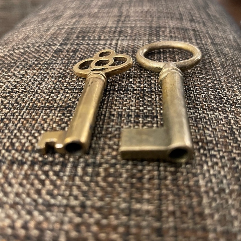 Vintage Brass Skeleton Keys - Picture 1 of 1